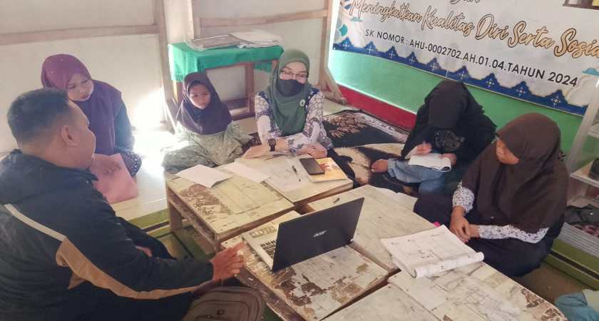 Menembus Batas Ruang dan Usia: Inspirasi Kegiatan Belajar di Kelas Desa Layanan PKBM Al-Hikmah
